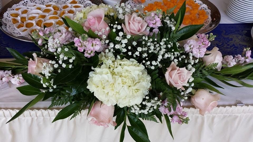 Hannah and David’s wedding, photo 3 — reception floral centerpiece